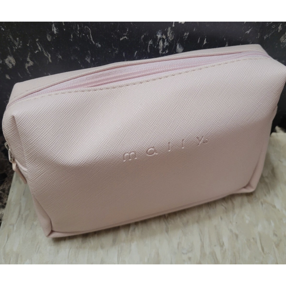 NEW Mally Wake Up Your Makeup Beauty Pink Cosmetics Make Up Zipper Close Bag